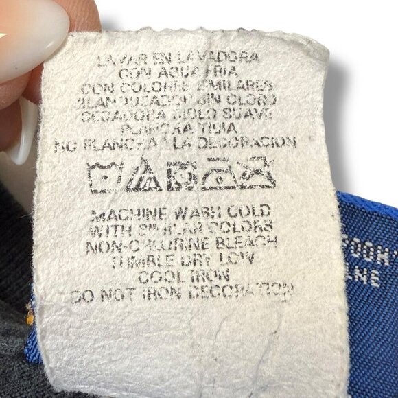 VTG 90s Disney Winnie The Pooh T-Shirt Sz XL Black Flower Butterfly Graphic Tee - Picture 10 of 11